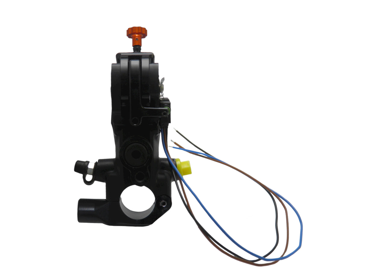 Pompa Frizione Ready To Brake Accossato 16x18 Con Leva Snodata Colorata (Pomello+Leva) - Supporto specchio: M8, Vaschetta in Alluminio Integrata: - N/A