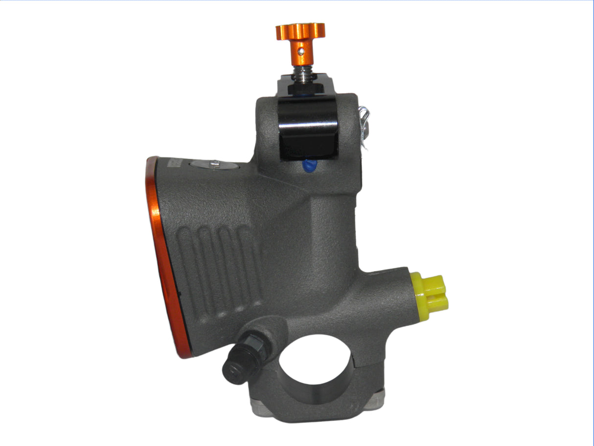 Pompa Frizione Radiale Accossato 16x18 Con Vaschetta Integrata E Leva Snodata Colorata (Pomello+Leva)